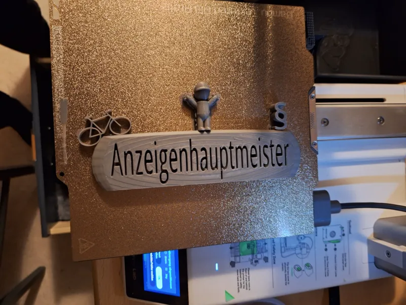 Anzeigenhauptmeister