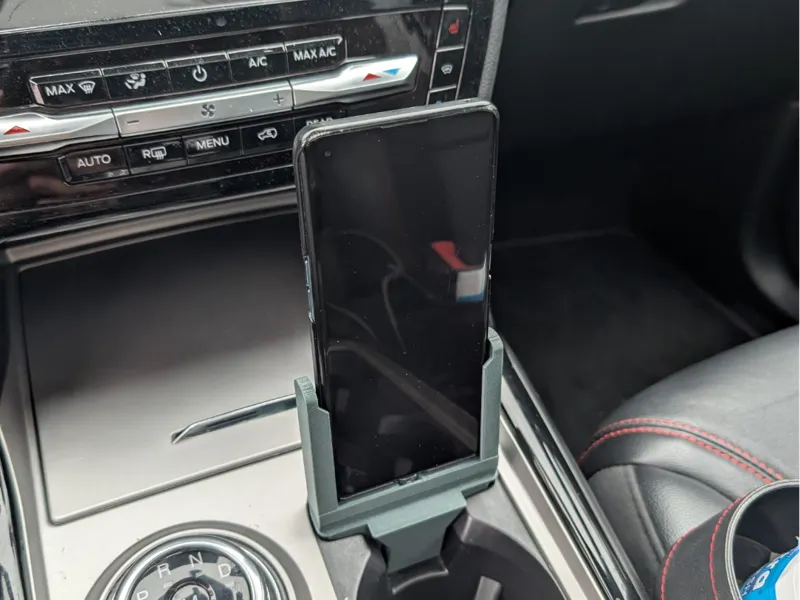 2020 - 2024 Ford Explorer Phone Mount USB-C Cables