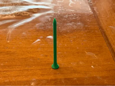 Clean Golf Tee