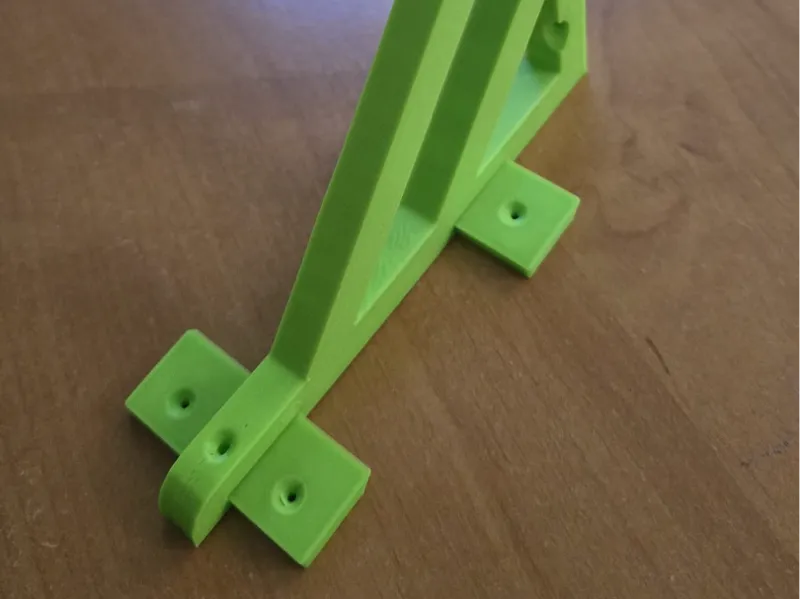 Console for a shelf