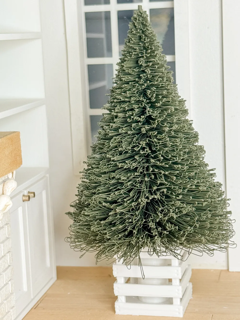 Tree Standie Miniature Christmas Tree Crate Stand – 1:12 Scale - Free 3D Print Model ...