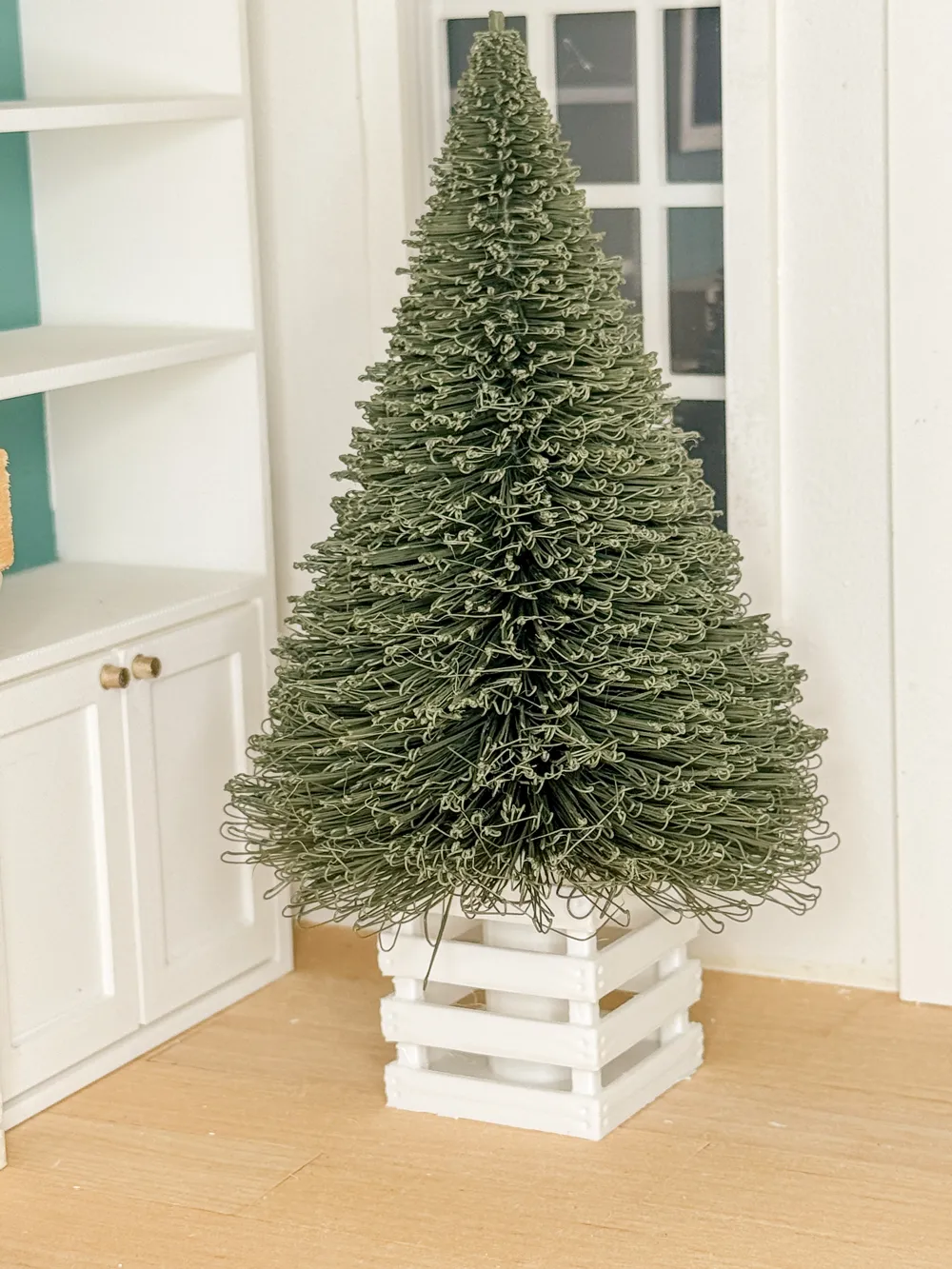 Tree Standie Miniature Christmas Tree Crate Stand – 1:12 Scale - Free 3D Print Model ...
