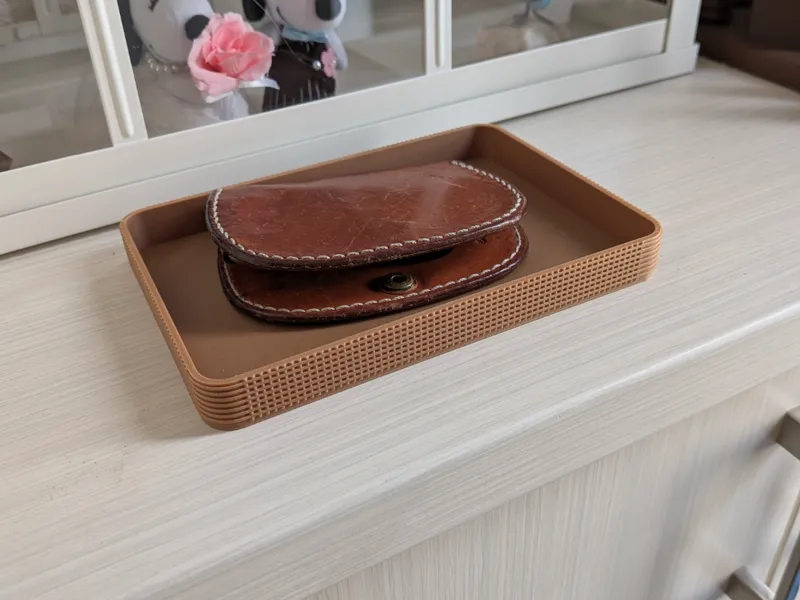 Alternating Pattern Minimal Tray 110×160×17mm