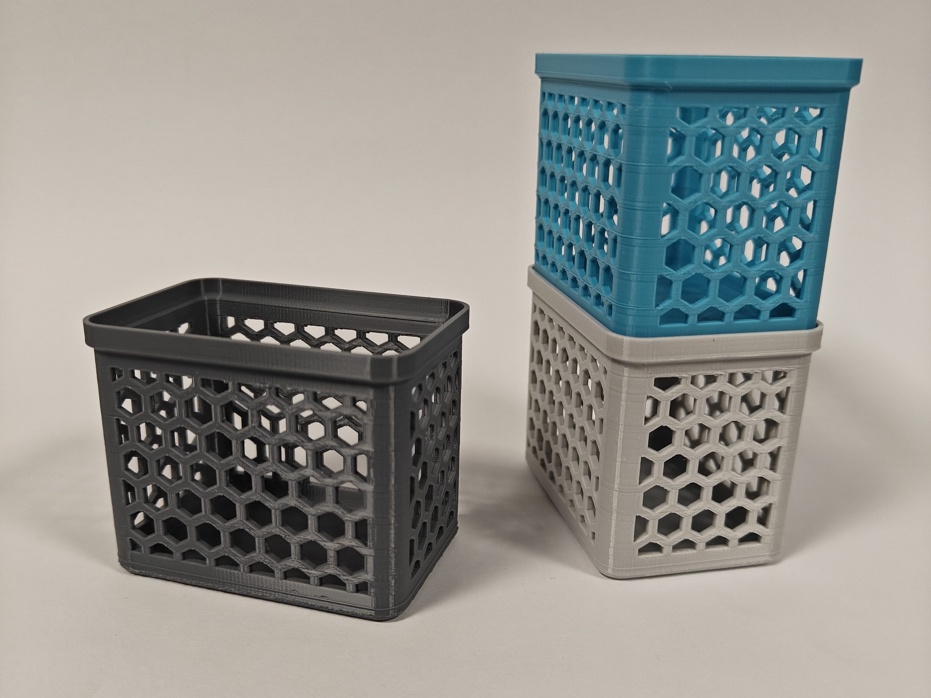 Miniatura 3 do modelo 3D Stackable Organizer Bins | 3 Sizes | Hex Pattern