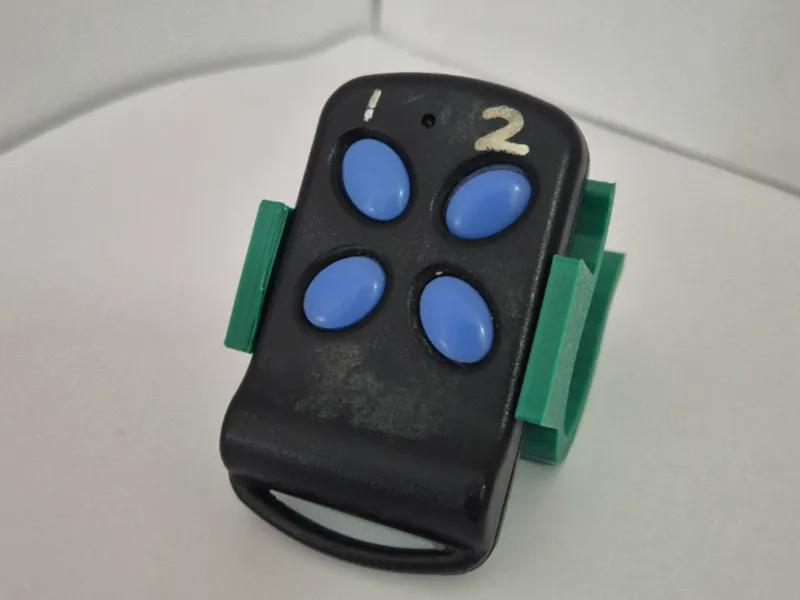 liftaway LA-SD01 remote holder for sun viser