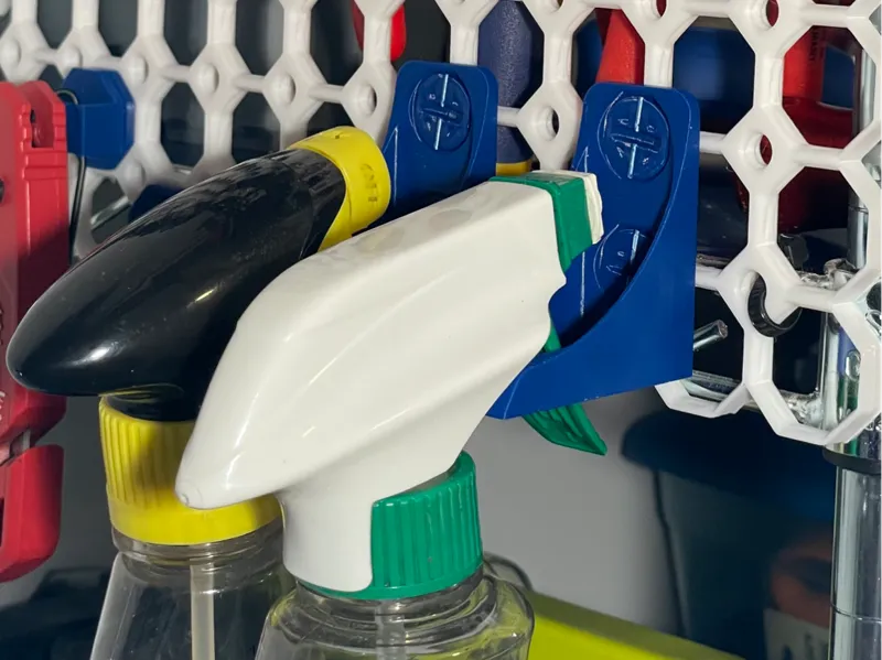 Spray Bottle Holder for Multiboard