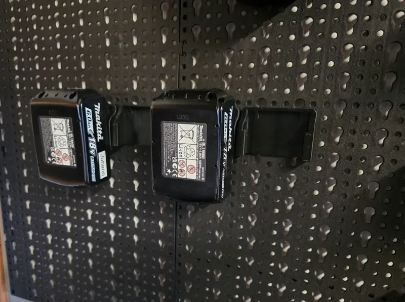 Parkside Pegboard Makita 18V Akku Holder