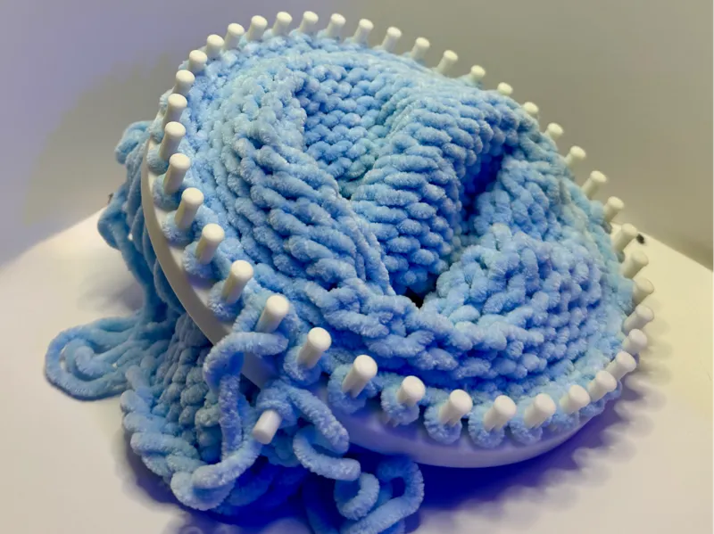 Knitting Loom -easy made scarf, cap, place mat etc