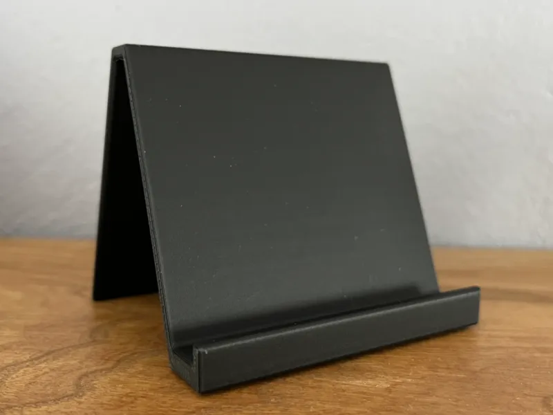 Basic phone stand
