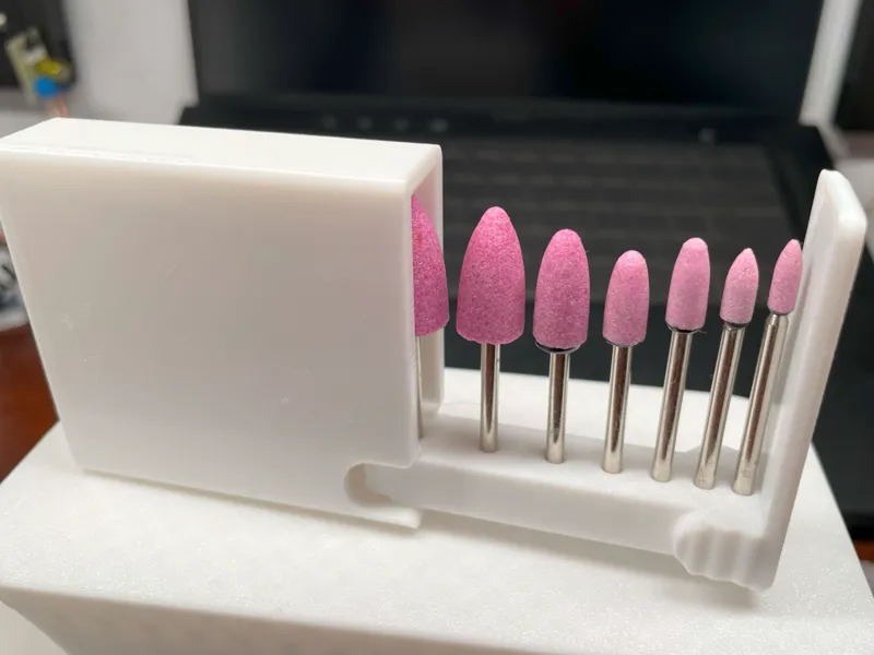 Simple grinding heads storage box