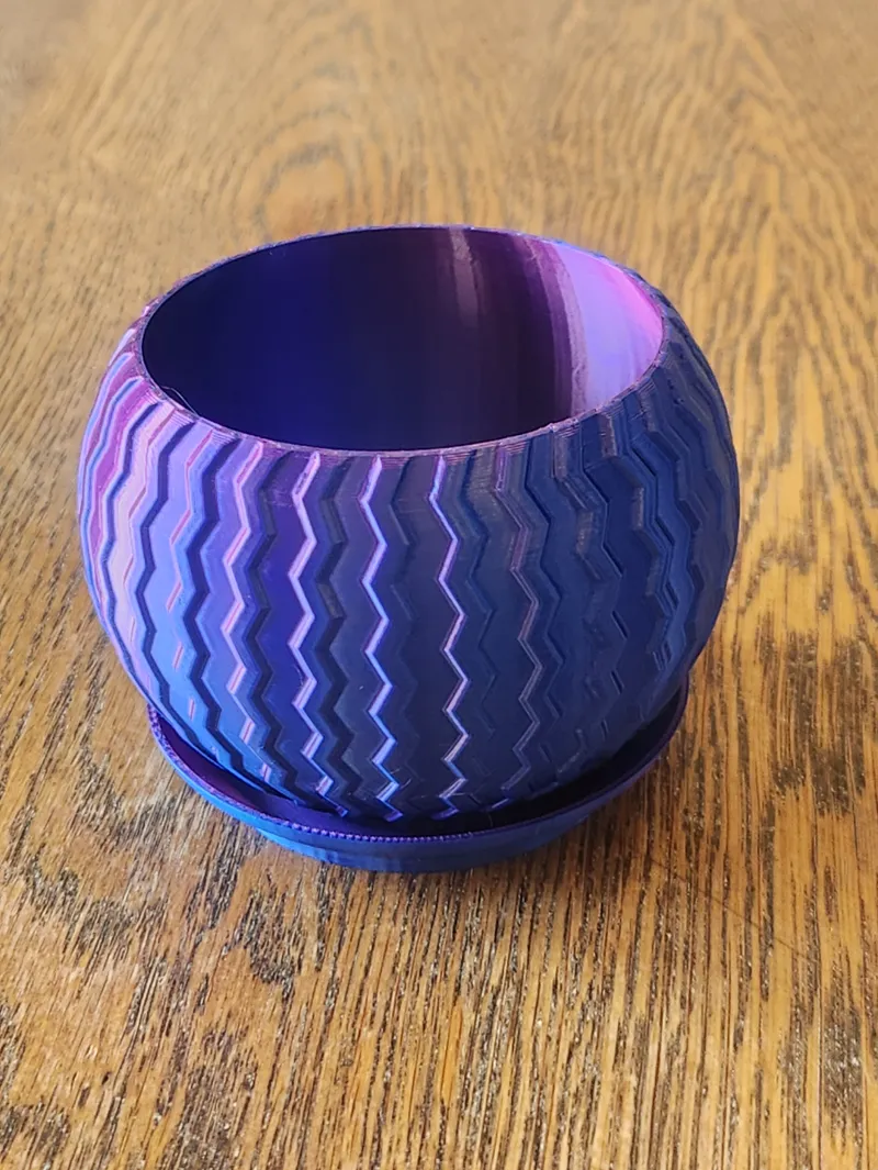 Zig Zag Planter