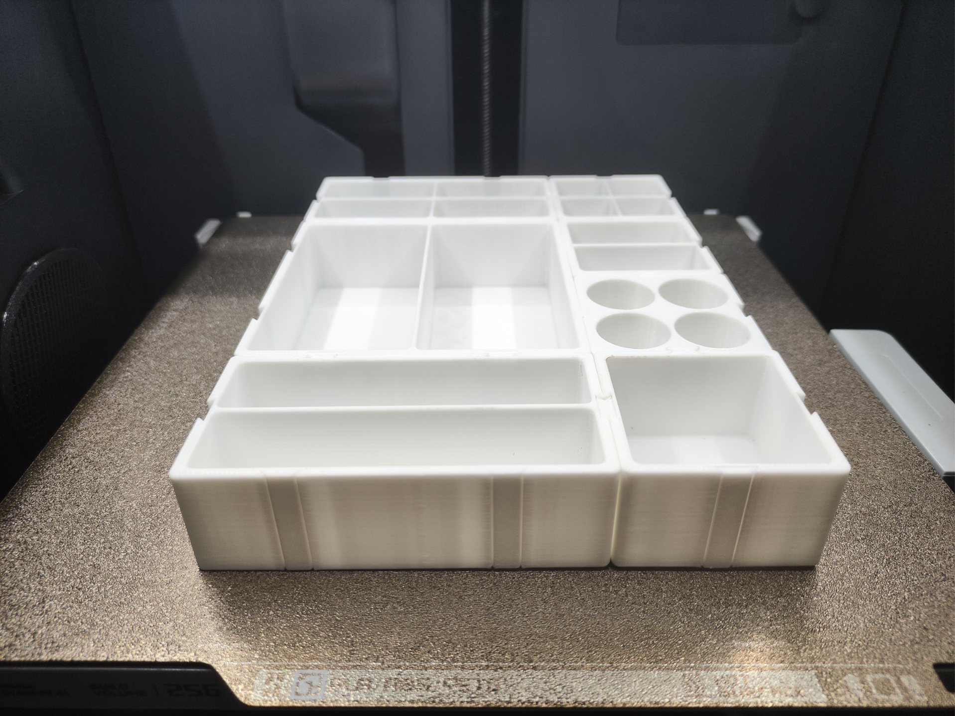 Miniatura 1 do modelo 3D 无限组合模块化收纳盒（三种高度）