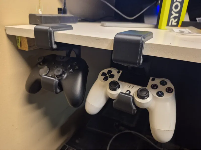 PS4 Desk Controller Hanger. Parametric Thickness