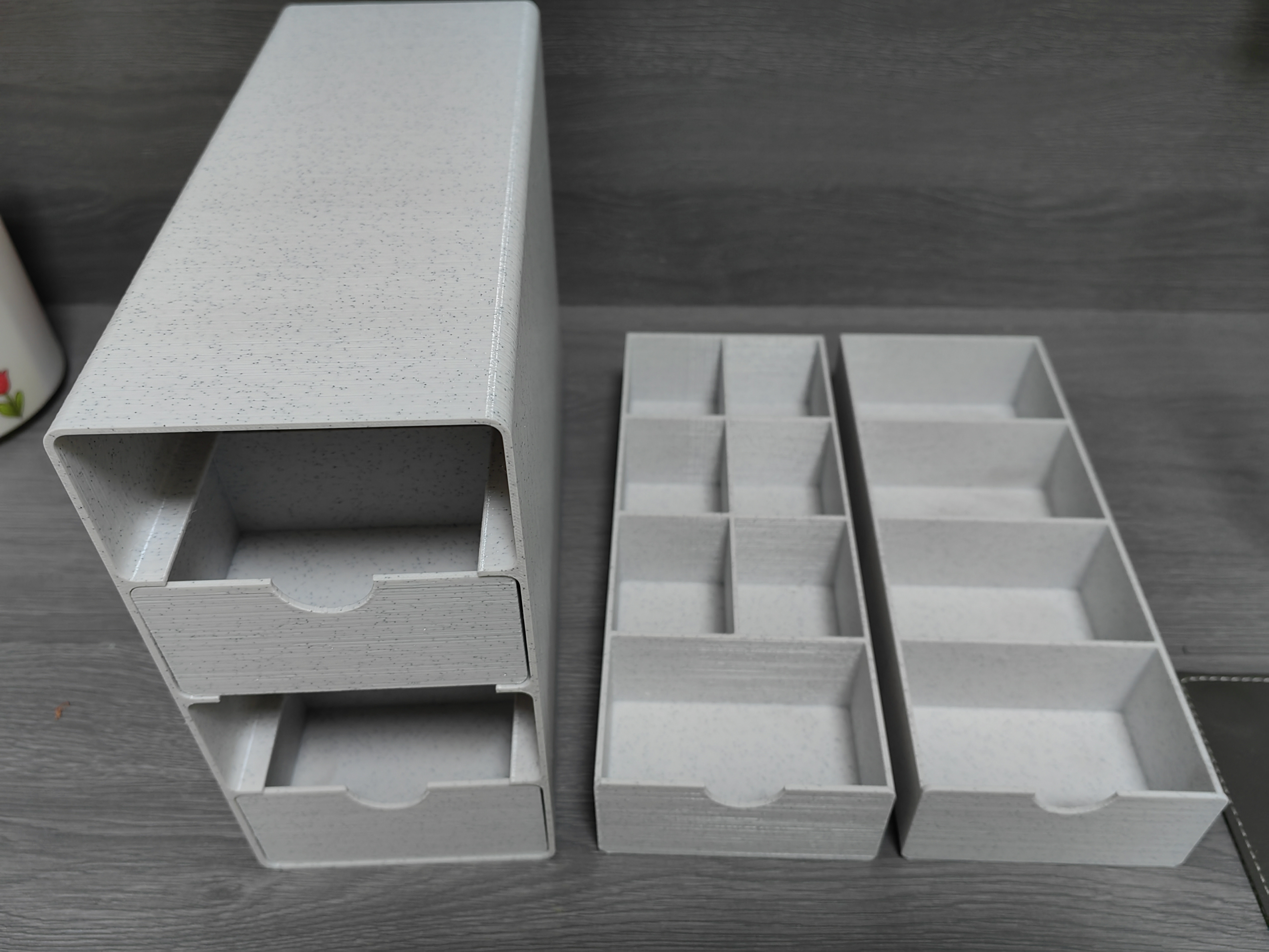 Miniatura 2 do modelo 3D 桌面收纳盒