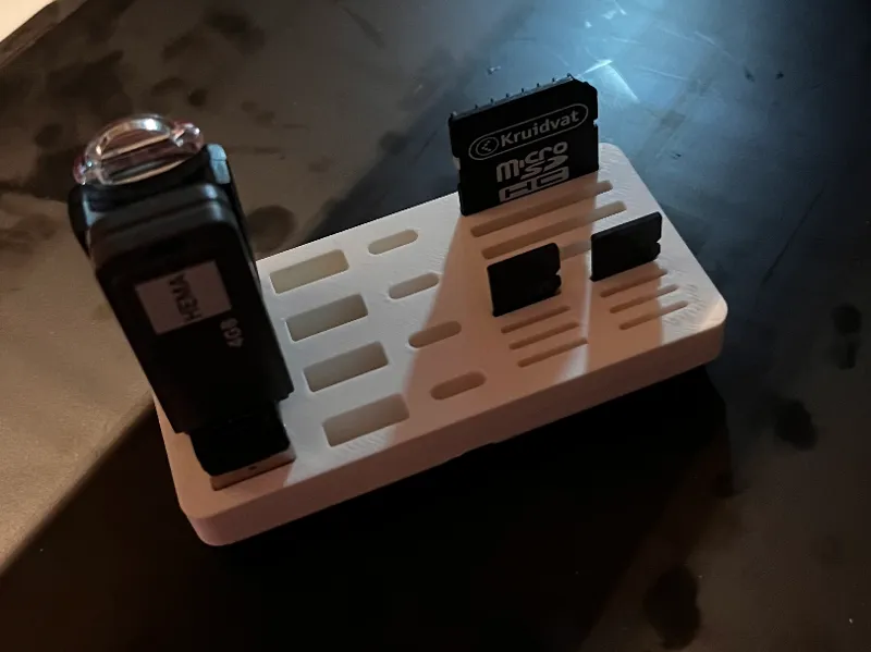 Gridfinity 1x2 USB A USB C MicroSD and SD Holder