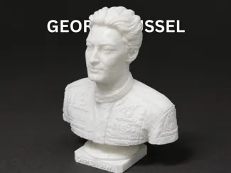 F1 George Russel Statue