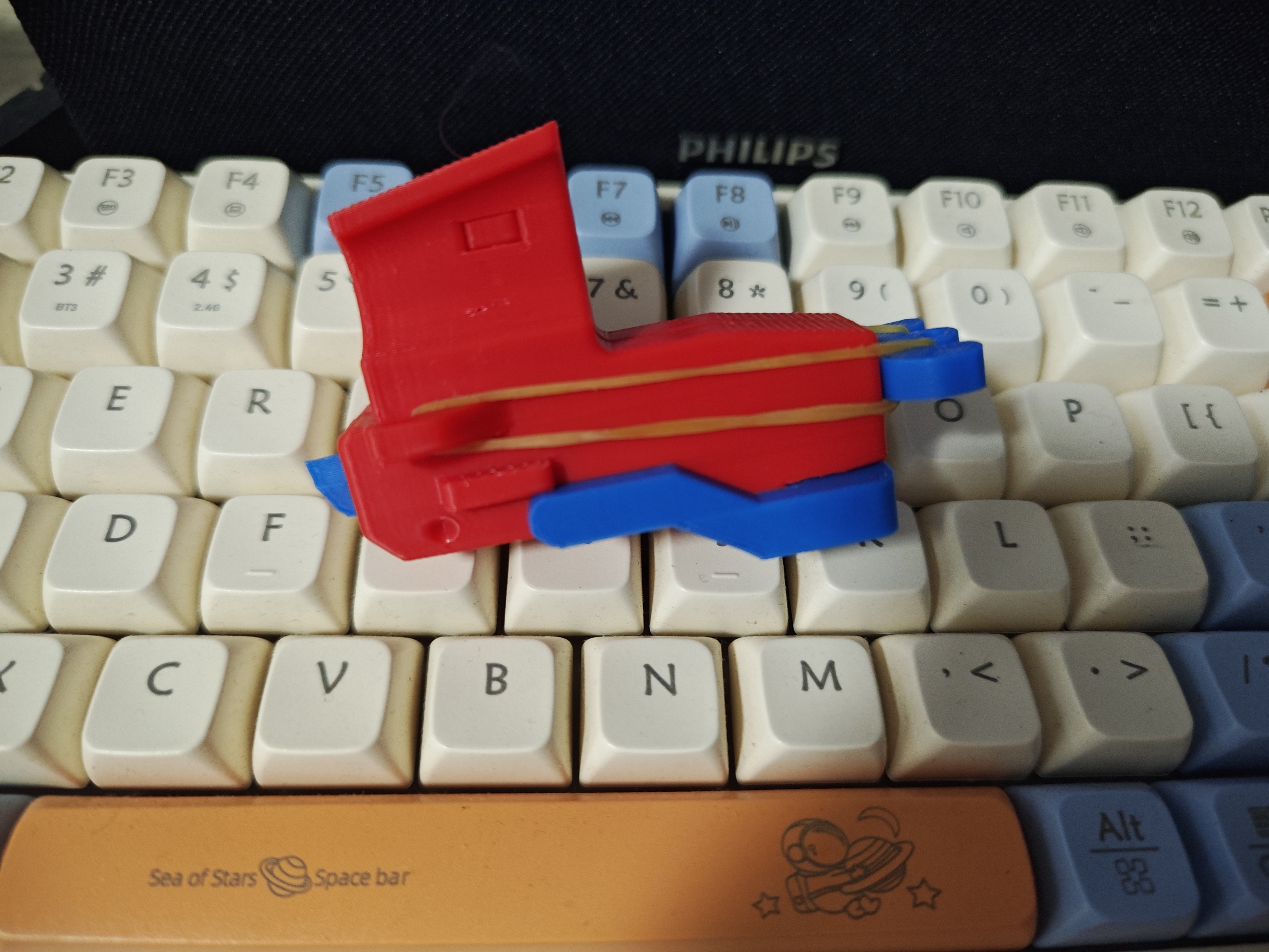Miniatura 2 do modelo 3D 飞牌发射器玩具|可切换发射模式
