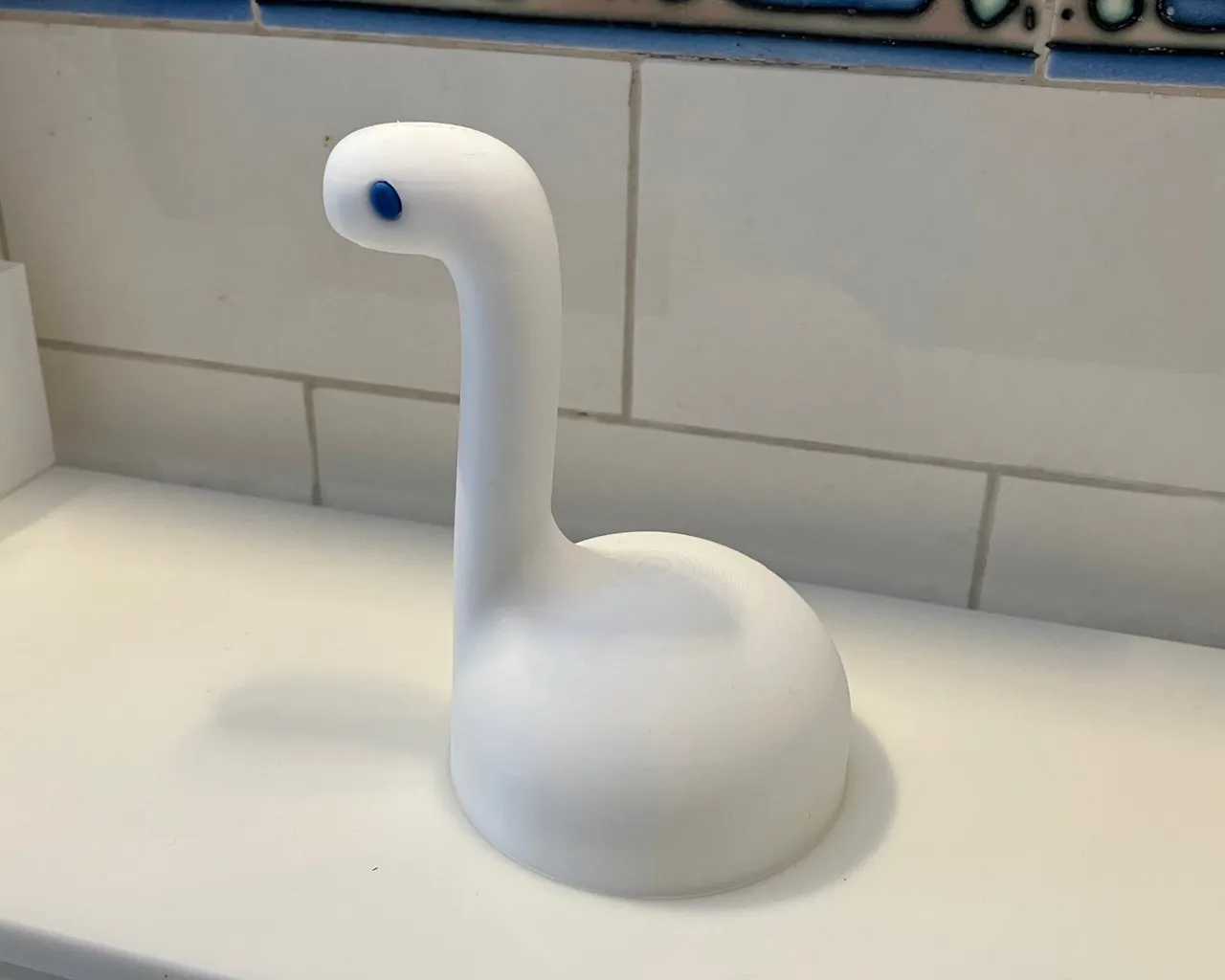 Hair tie osaur - the hair tie holding brontosaurus view 3