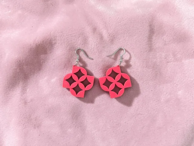 Rhombus flower earrings