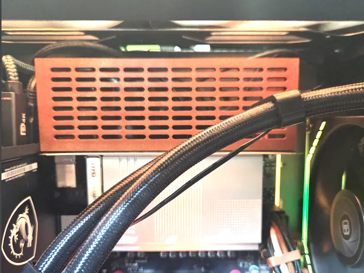 Thermaltake Tower 300 IO cover