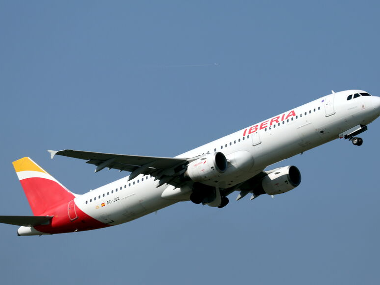 737