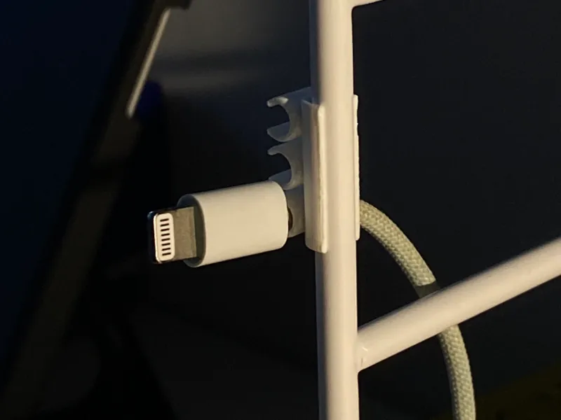 String Shelfs Cable Manager
