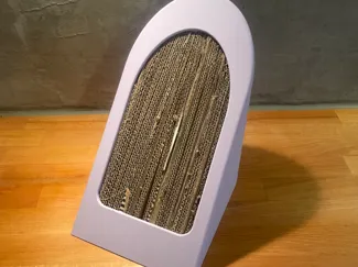 Karton Katzen Kratzer 