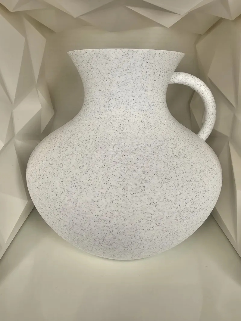 Vase with handle