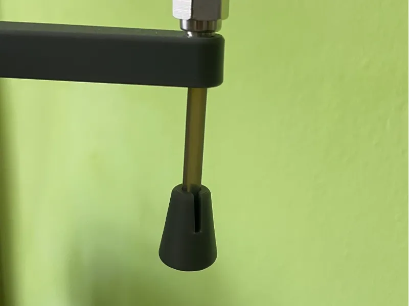 End hose cap