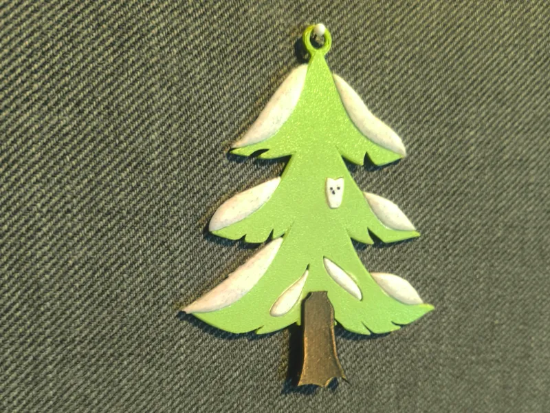 Winter tree decor