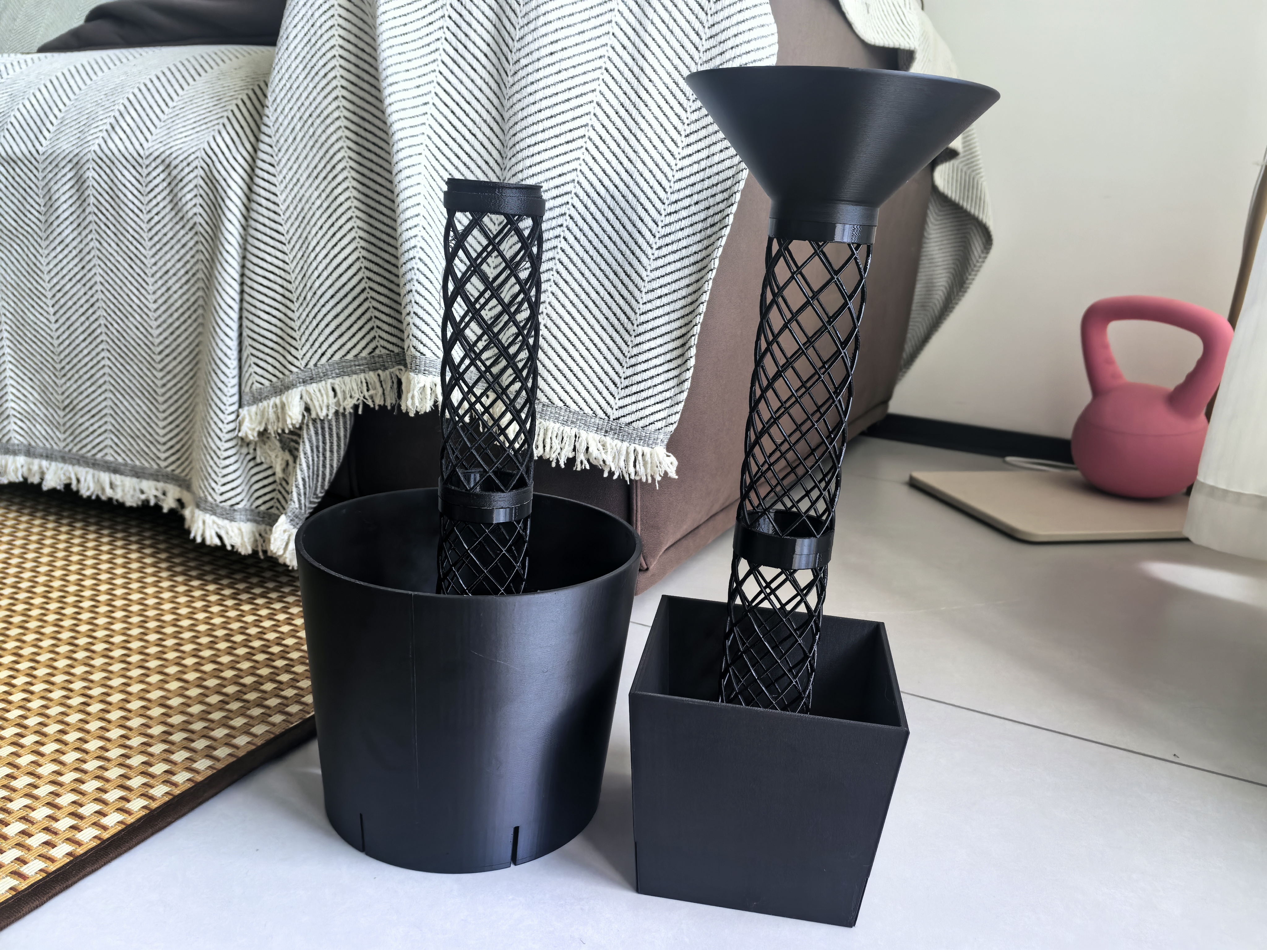 Miniatura 2 do modelo 3D 自带水苔柱的花盆 苔藓花盆