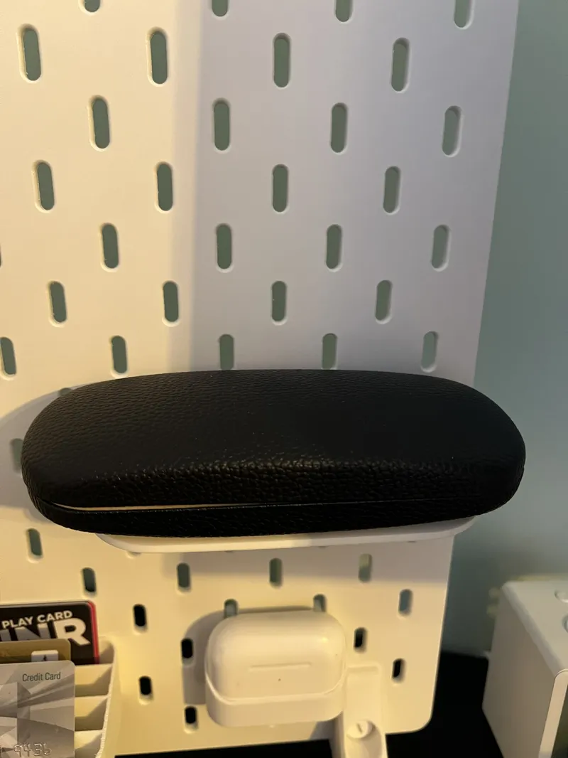 Ikea Skadis Spectacle case holder