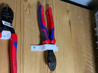 Knipex 74 02 200 power cutter wall mount