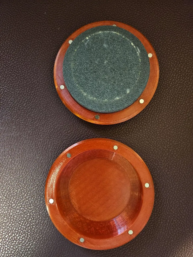 Lansky Puck Magnetic Case