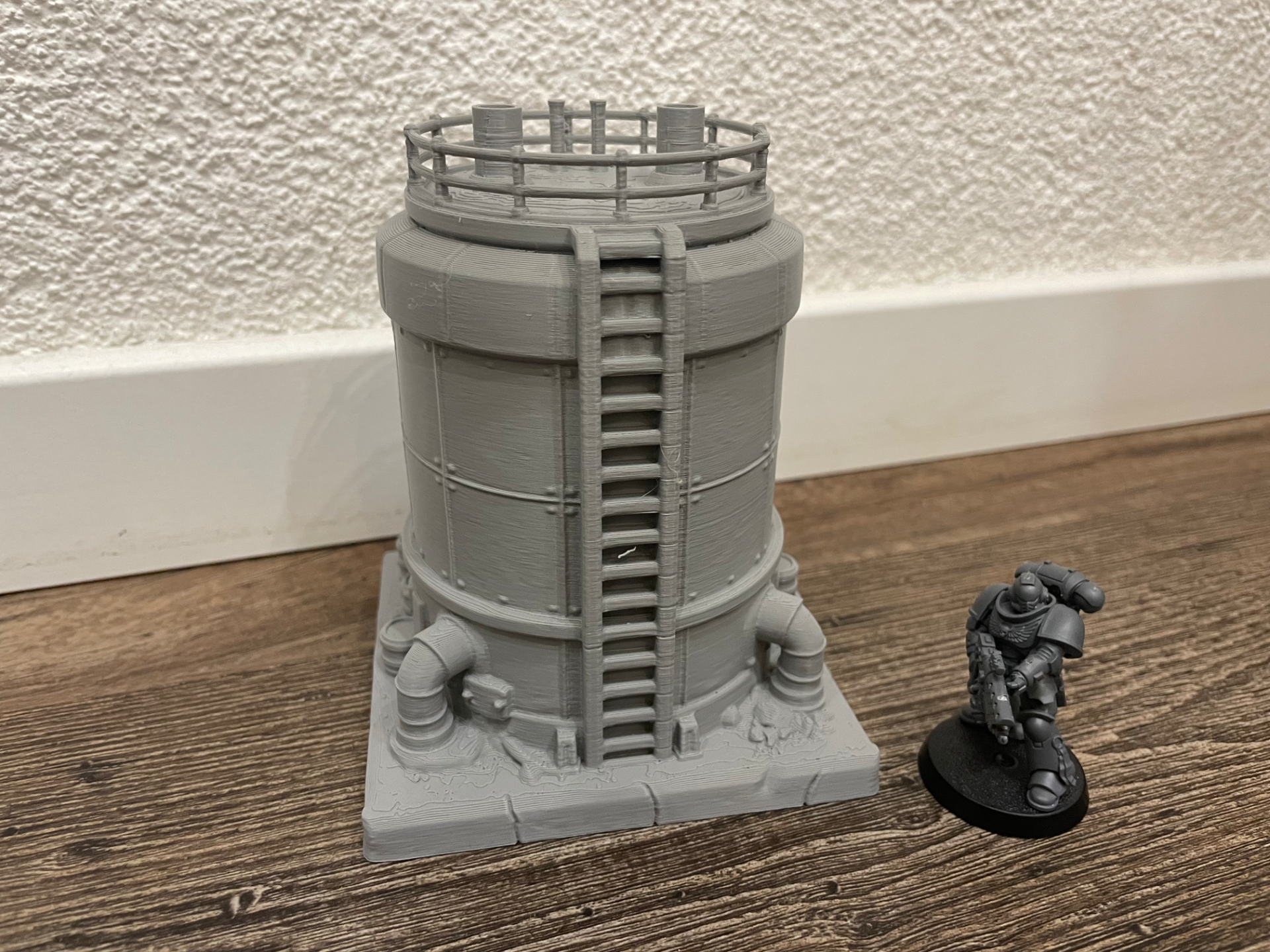 Grimdark Reactor Tank Platform – Industrial 28mm 