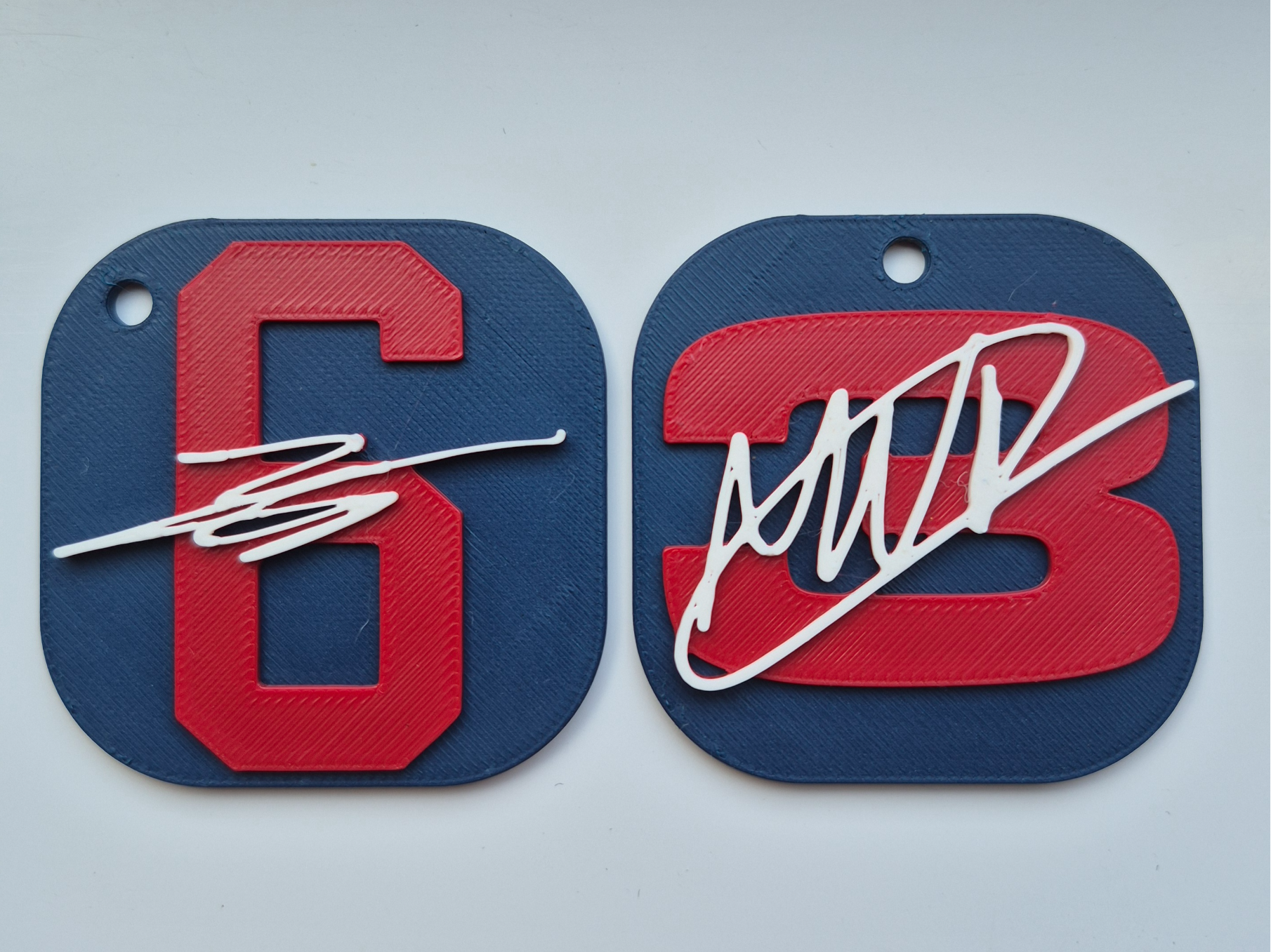 Red Bull F1 Max Verstappen, Isack Hadjar keychain