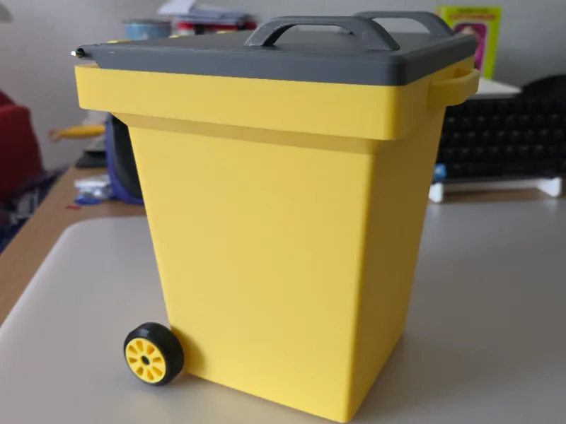 Trash Can