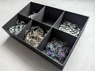Organizer with six sections 