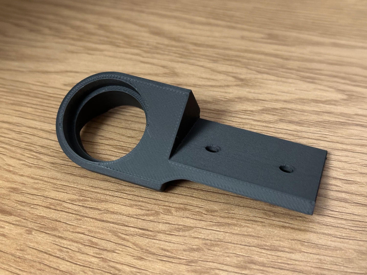 Apple Watch MagSafe 45 degree holder for 16mm desk