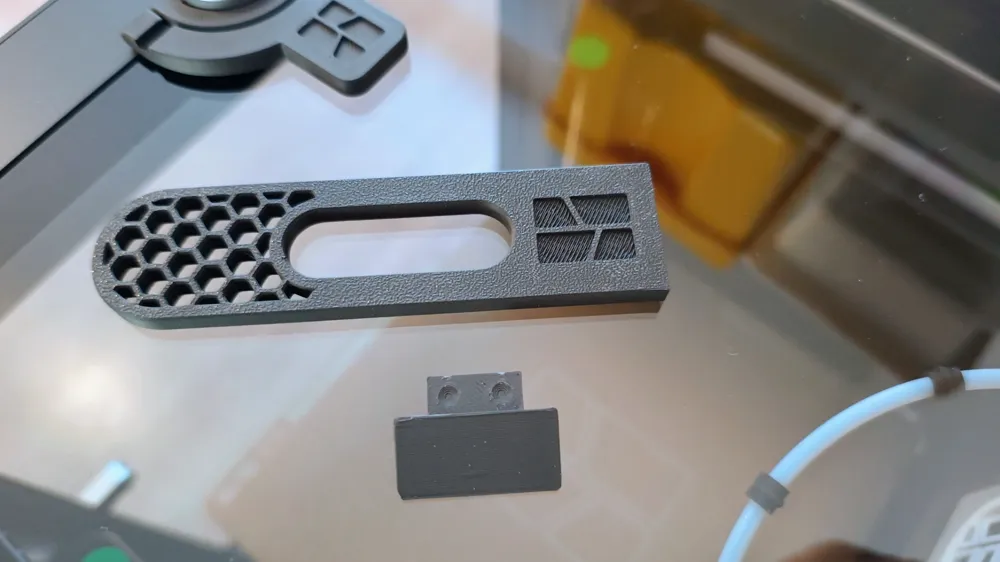 Bambu Lab Bed Scraper V2 with Replaceable Blades by Konstantin ...