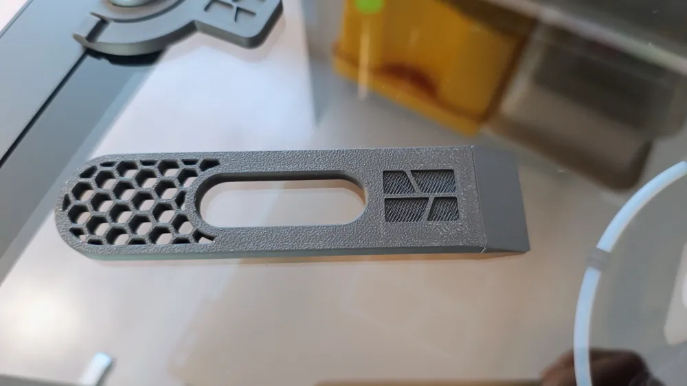 Bambu Lab Bed Scraper V2 with Replaceable Blades by Konstantin ...