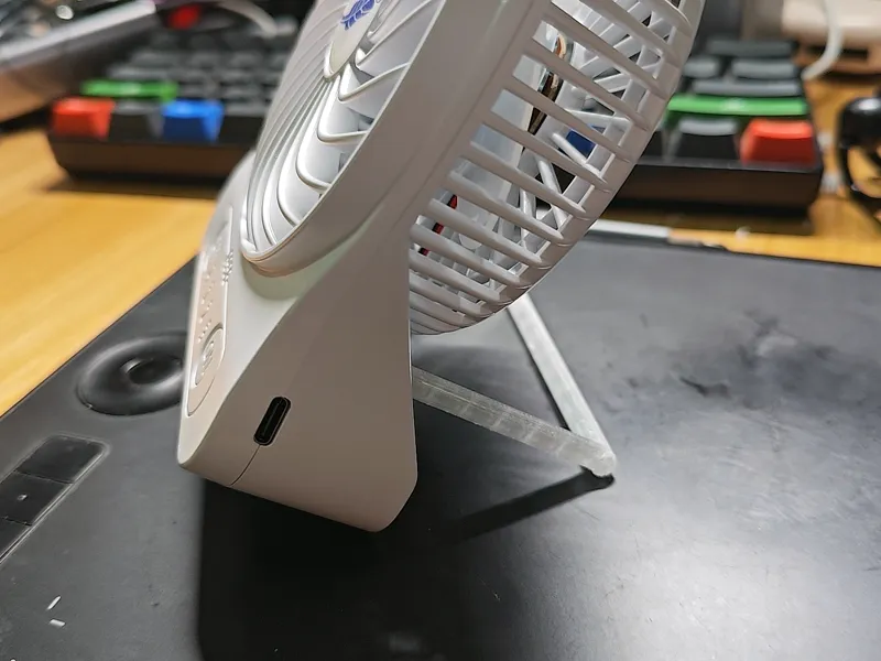 共田 f95b  极简抬头支架 3.88g