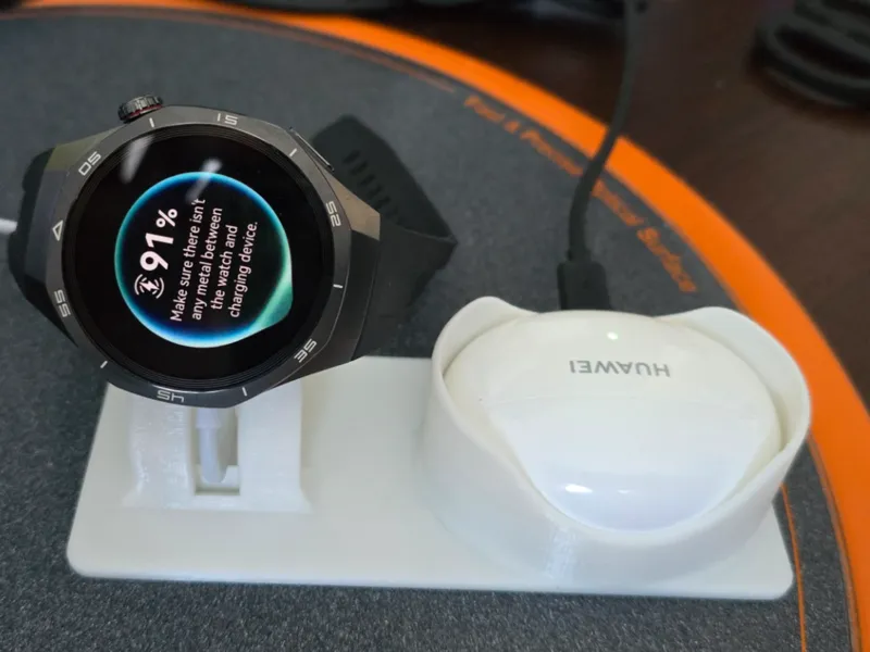 Huawei watch and buds dock