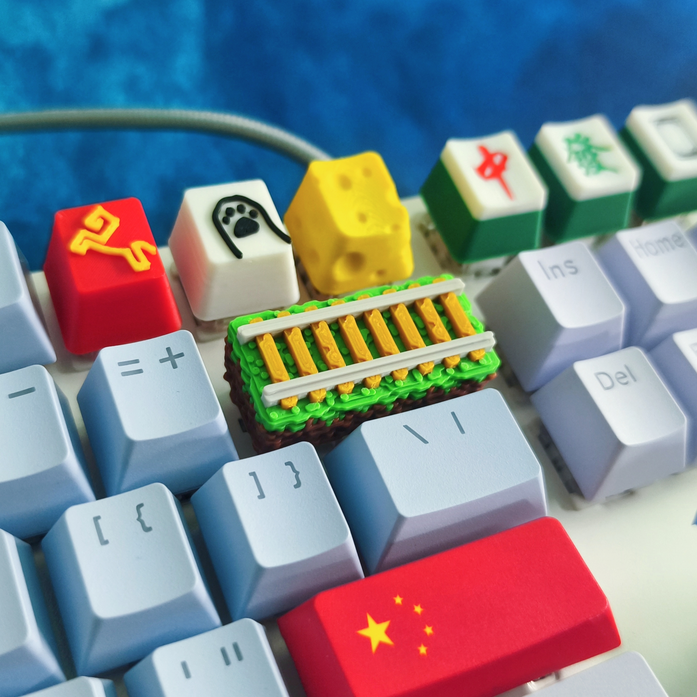 Miniatura 2 do modelo 3D 「MC草方块铁轨」键帽