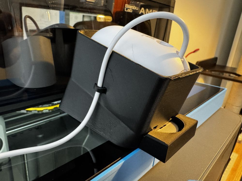 Unifi G4 Instant Camera Mount with Hood for P2S