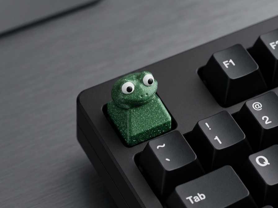 Meme Lizard keycap 