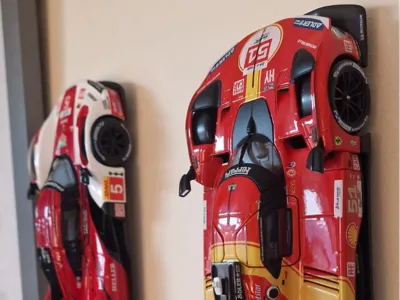 Burago 1/24 Scale Wall mount 