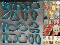 18x 6cm cutters (2plates)