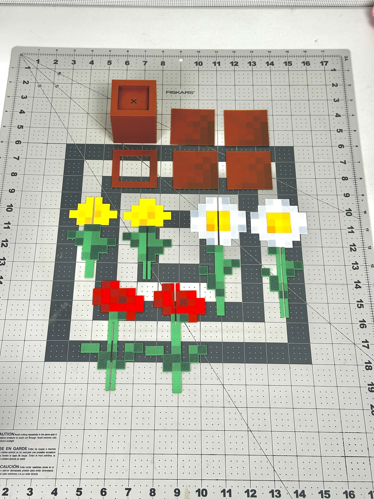 Minecraft Flowers with Pot view 2