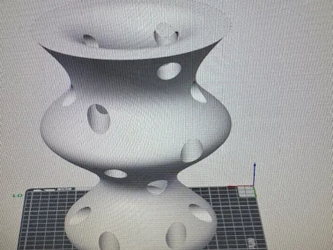 Vase mit Löcher